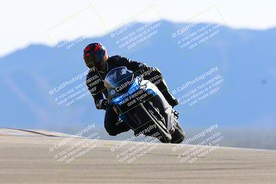 media/Jan-08-2022-SoCal Trackdays (Sat) [[1ec2777125]]/Turn 9 (125pm)/